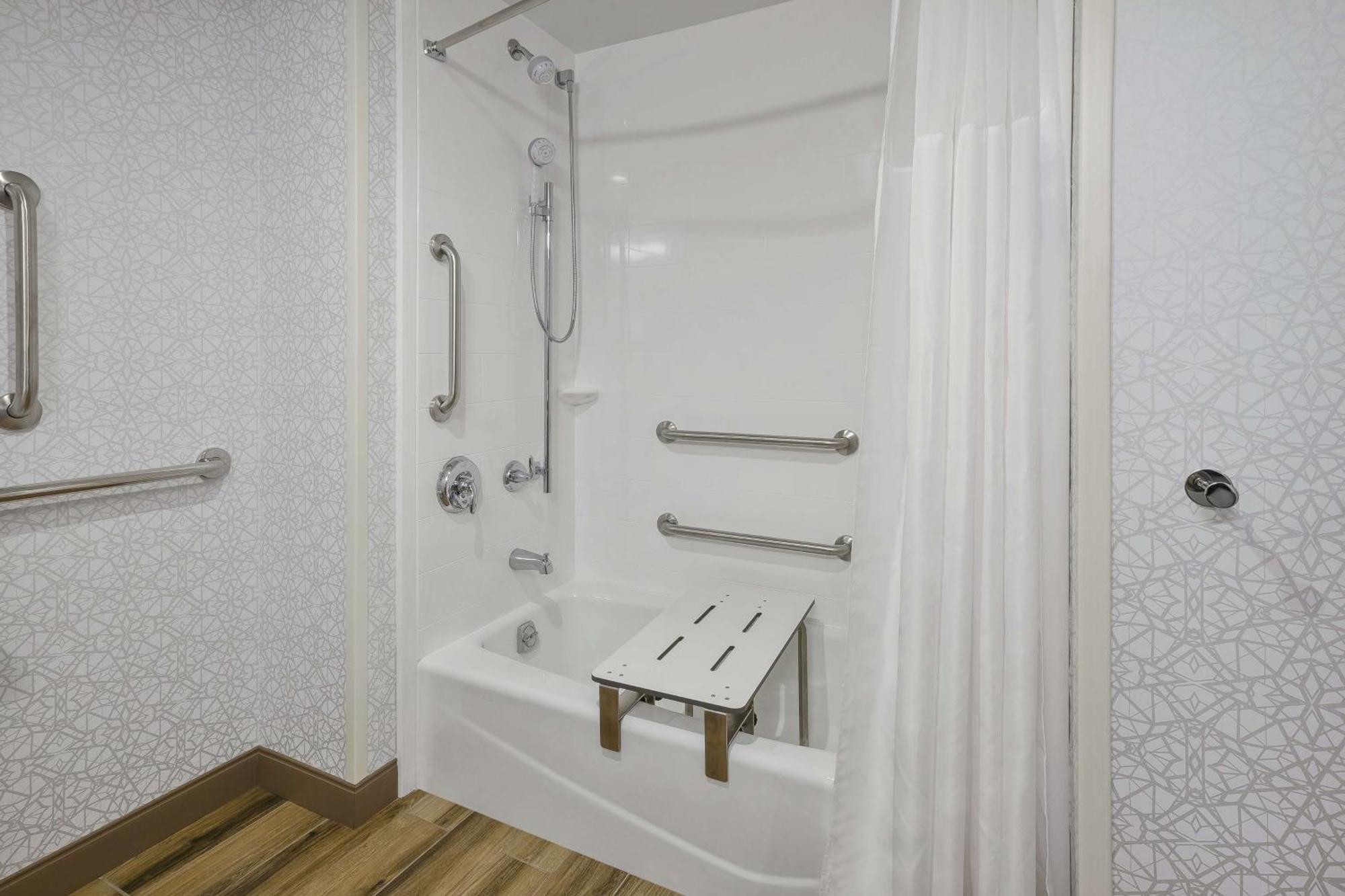 Hampton Inn & Suites Grandville Grand Rapids South מראה חיצוני תמונה